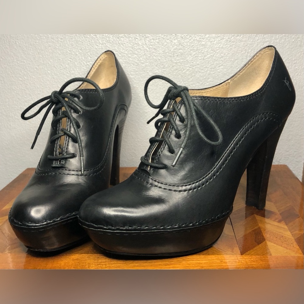 Frye Black Leather Lace-Up Platform Heels - Picture 1 of 14
